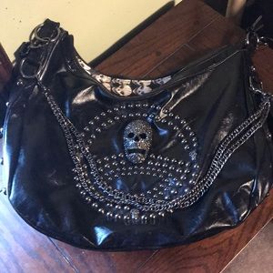 Skull pocketbook